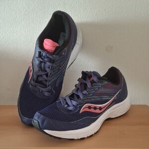 Saucony Cohesion 15 Women’s Running Shoes - Size 7 Wide - Navy/Pink